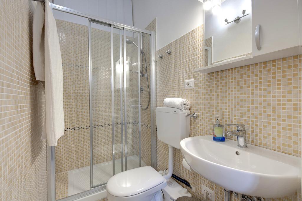 Residenza Castillo Φλωρεντία Δωμάτιο φωτογραφία