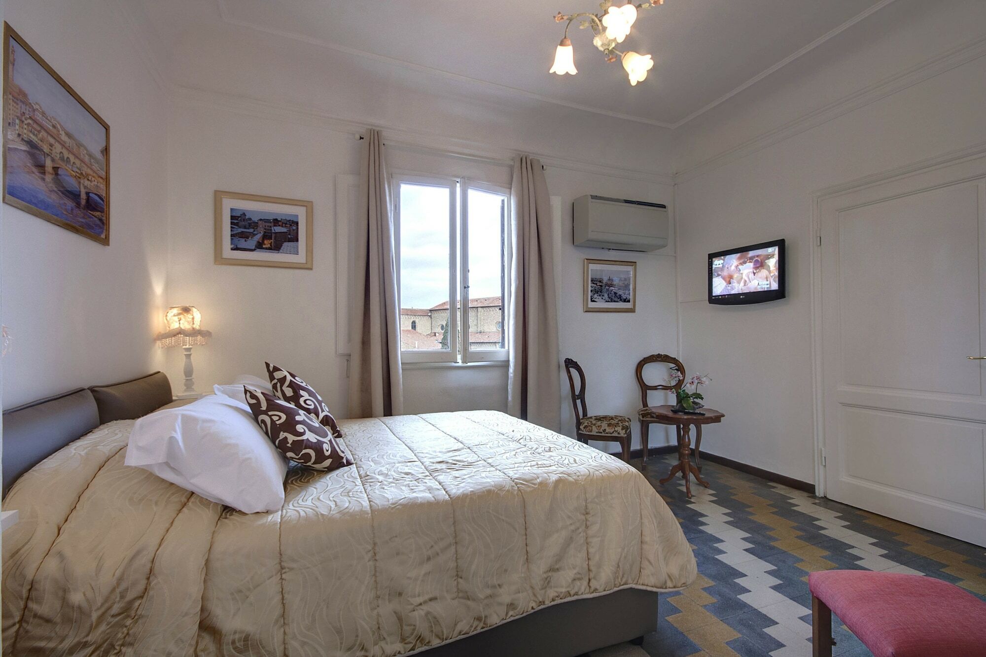 Residenza Castillo Φλωρεντία Εξωτερικό φωτογραφία